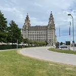 Liverpool City Princes Dock Apartment